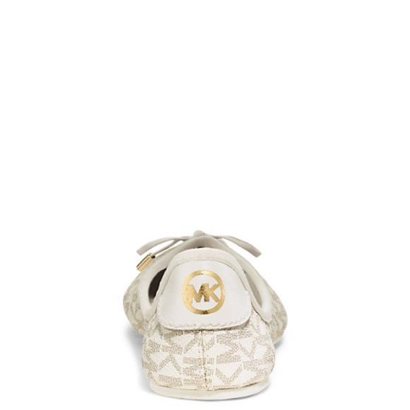 Michael Kors Cream Loafers Elegant Flats - Picture 2 of 7